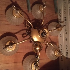 シャンデリア