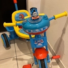 上尾工業 かじ取りきかんしゃ トーマス三輪車の画像