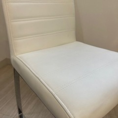 【値下げ！】ダイニングチェア　リビング　北欧　モノトーン　ホワイトの画像