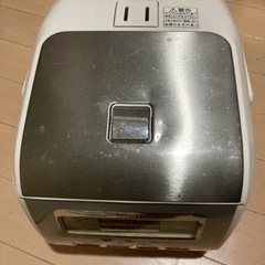 取引完了 無料⭐️中古 TOSHIBA 3合炊き　炊飯器の画像