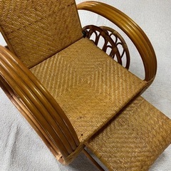 引き取りか配達歓迎！中古 籐 ラタン 椅子 チェア ラタン家具 藤家具 ヴィンテージ 昭和レトロ ラタンチェア オットマンチェア 1の画像