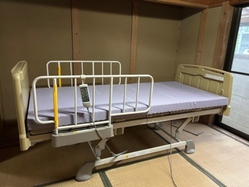 介護ベッド（パラマウントベッド）