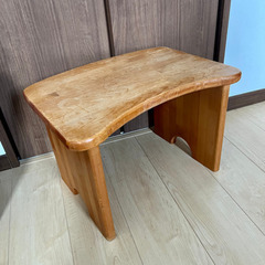 手触りの良い♪木製のキッズテーブルの画像