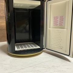 コカコーラ缶型保温冷庫の画像