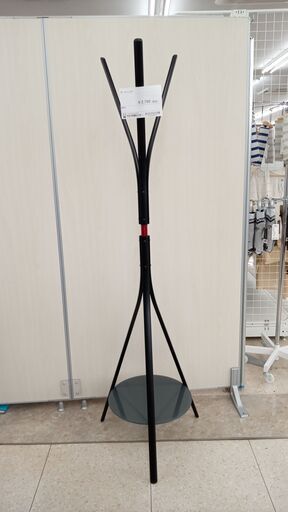 ★ジモティ割あり★  ポールハンガー 黒 H×D×W クリーニング済み TJ5635
