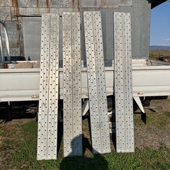 足場板　2m × 4枚
