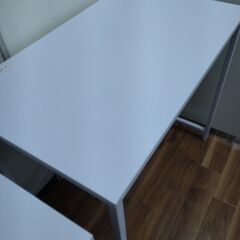 残り1　[山善] デスク 幅80cm 2口コンセント 耐荷重60...