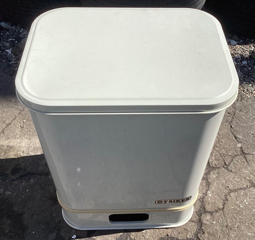 【売約済み】灯油タンク 4000円室内用 中古品　55L