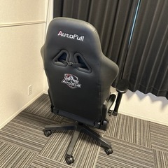 ゲーミングチェア　椅子　家具の画像