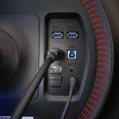 32インチQHD液晶モニター 144Hz 32GK850G-Bの画像