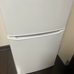2022年製　Haier ノンフロン冷凍冷蔵庫　85L 7/14...