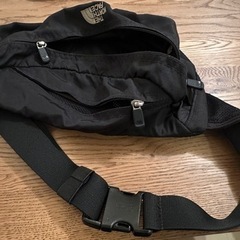 THE NORTH FACE　ボディーバッグの画像