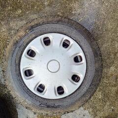 車のパーツ タイヤ、ホイールの画像