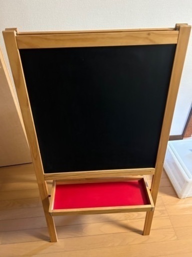 イケアIKEA MALA お絵描きボード　イーゼル　黒板　旧モデル　家具 収納家具 カラーボックス