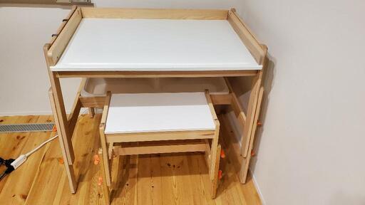 IKEA FLISAT フリサット 子供用机 椅子 ＋ 照明