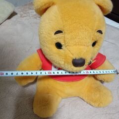 東京ディズニーランド　プーさん　ぬいぐるみ　の画像