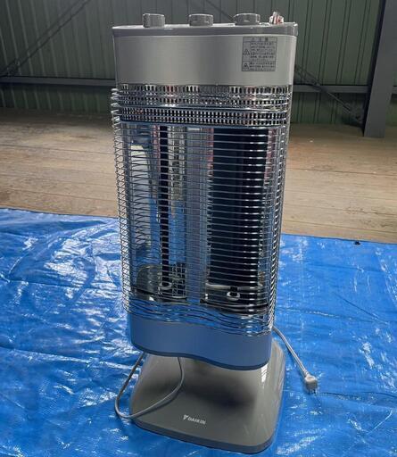 ★美品     DAIKIN  遠赤外線暖房器