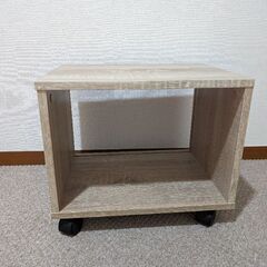 無料 小テーブル キャスター付 幅40高34奥29