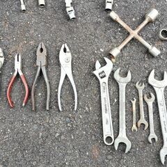 自動車整備・DIYなどに！　工具セット！ツールボックス付です！の画像