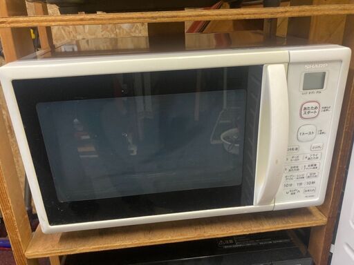 ☆中古￥6,800！SHARP　電子レンジ　家電　2019年製　RE-S55BJ-W型　【BE005】