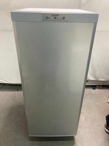 ☆中古￥15,000！MITSUBISHI　121㍑2ドア冷蔵庫　家電　2018年製　MF-U12D-S型　幅48㎝ｘ奥行59㎝ｘ高さ113㎝　【BE008】