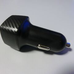 LAWSON・保証書有　車載用充電器＆TypeC to TypeC 2ｍケーブルの画像