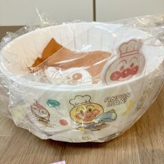 【受け渡し予定者決定】アンパンマン 耳付きボウル2つ / ザル&ボウル / シール2枚の画像