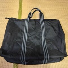 黒ナイロンバッグ