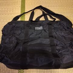 黒ナイロンバッグ