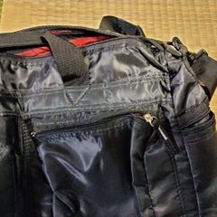 黒肩掛けボストンバッグの画像