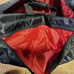 黒肩掛けボストンバッグの画像