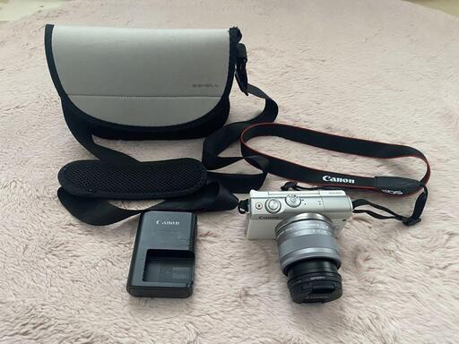anon EOS M100 ミラーレス一眼 使用回数3回程度 美品