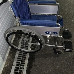 自走式　車椅子の画像