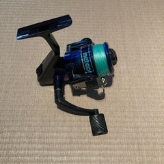 meteor  リール　黒色　初心者向け 