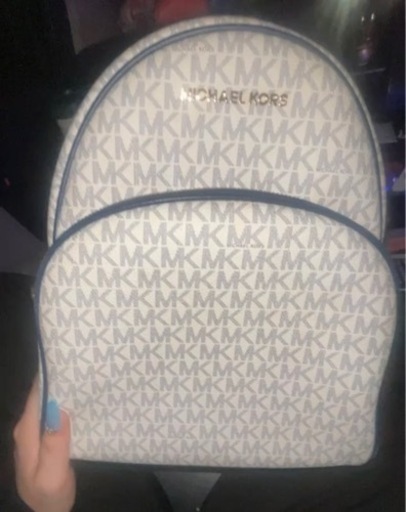 マイケルコースカバン