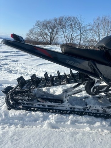 スノーモービル　Arctic cat M8000 2016