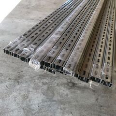  ワールドダクター(ダクターチャンネル 穴あきタイプ) 全長2.5m D1A ネグロス電工の画像