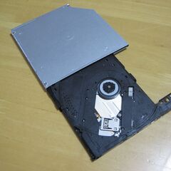 DVDスーパーマルチドライブ　ベゼルなし　SATA厚さ9.5mm 動作品の画像