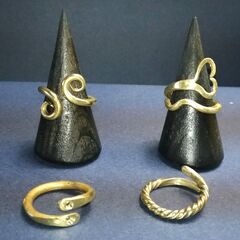 銀のアクセサリーを作りませんかの画像