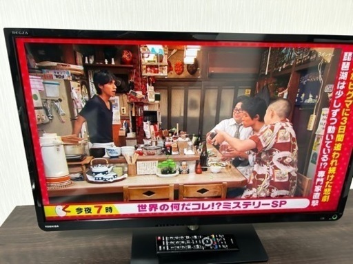 TOSHIBA 32型 液晶テレビ　　軽い