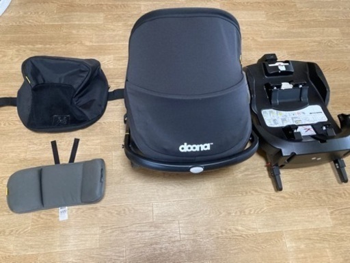 doona ドゥーナ ベビーカー&ISOFIXベース