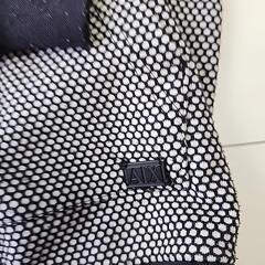 アルマーニ　ニットとパーカー　メンズの画像