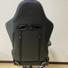 ゲーミングチェアの画像