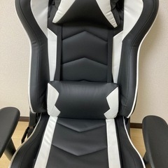 ゲーミングチェアの画像