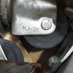 台車用キャスター、４個セット、タイヤ幅４センチの画像