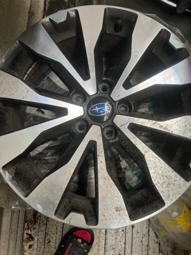 車のパーツ タイヤ、ホイール