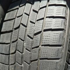 バリ山スタッドレス　2018年製215/60r17　4本の画像