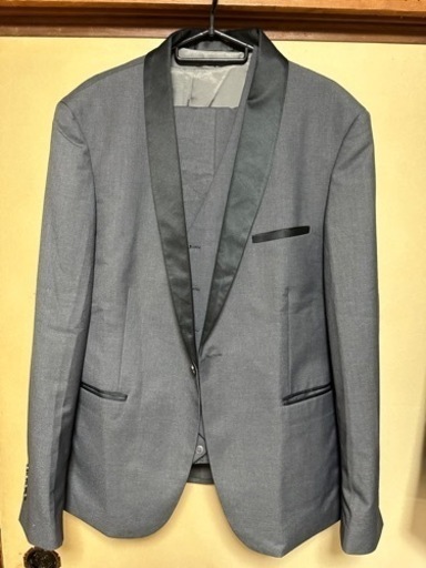 タキシード　グレー　1回のみ使用　お値下げしました