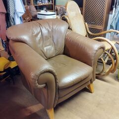 イタリア製 Cａｓｔｅｌｌｏ カステッロ 一人掛け ソファ レザ...