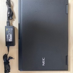 パソコン ノートパソコンの画像